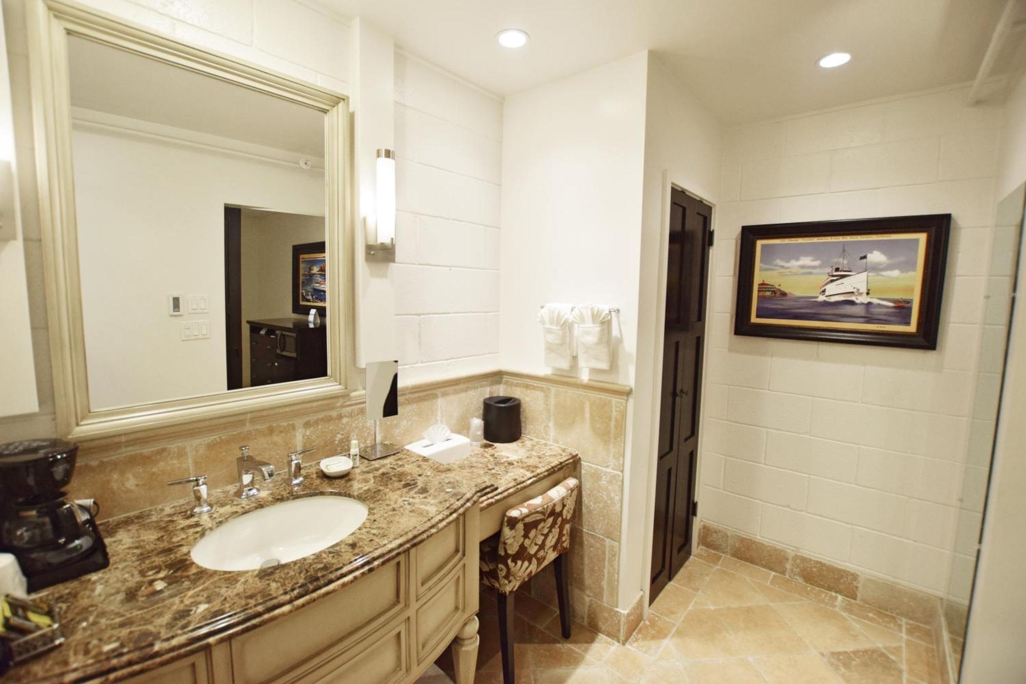 Catalina Courtyard Suites Avalon Esterno foto
