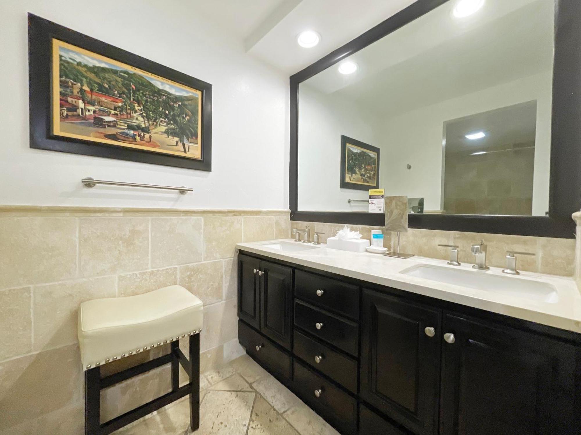 Catalina Courtyard Suites Avalon Esterno foto