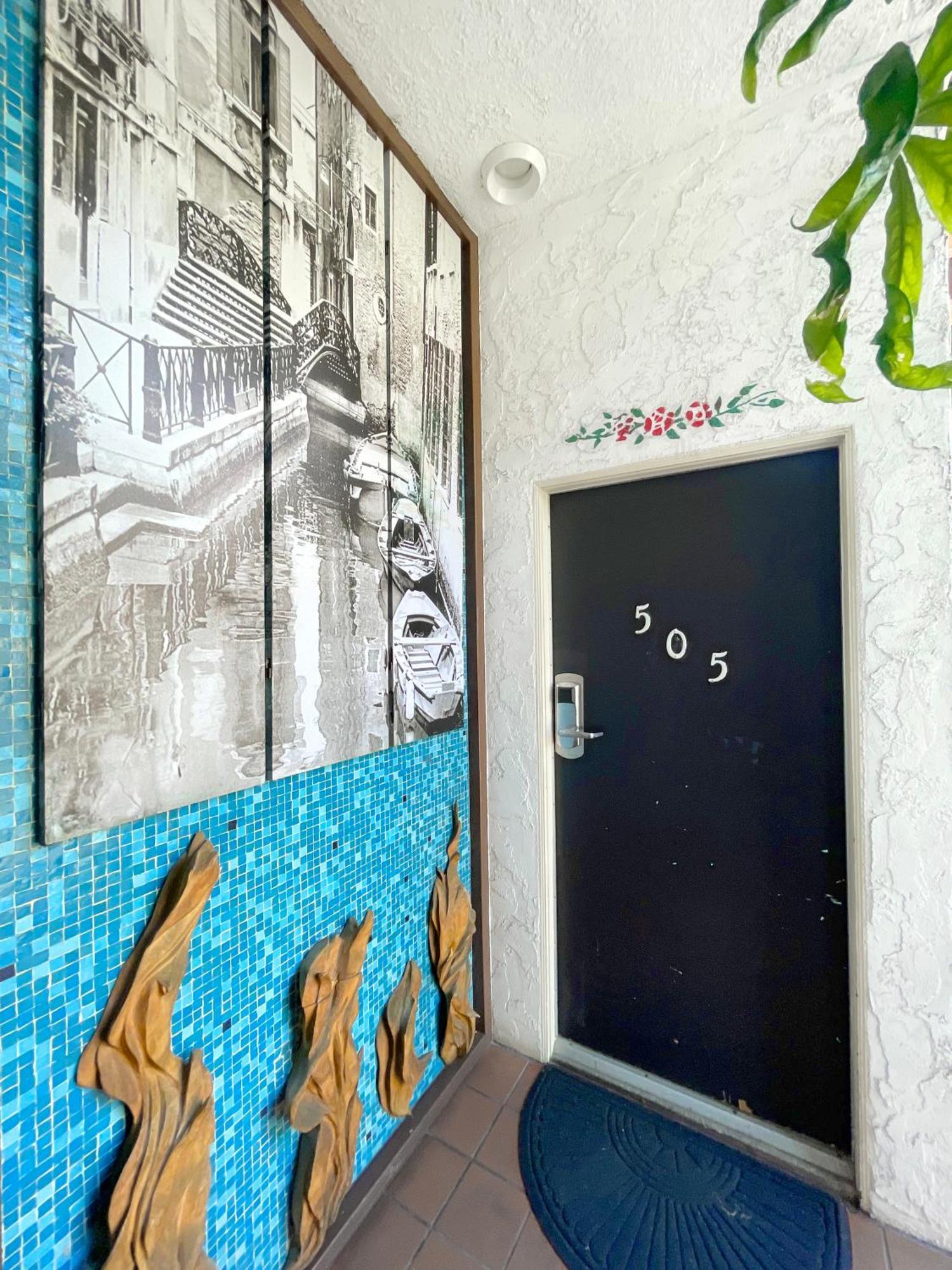 Catalina Courtyard Suites Avalon Esterno foto