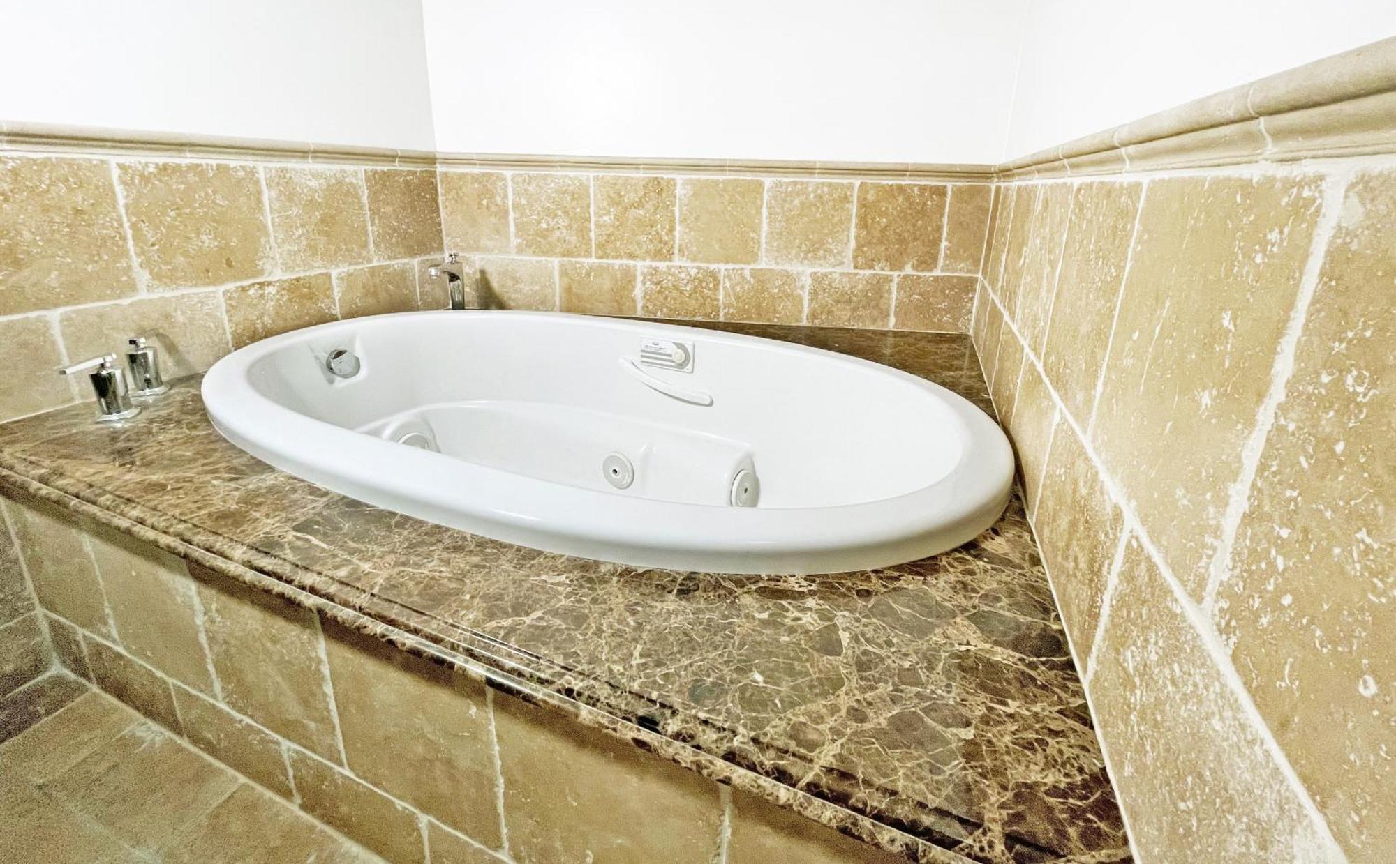Catalina Courtyard Suites Avalon Esterno foto
