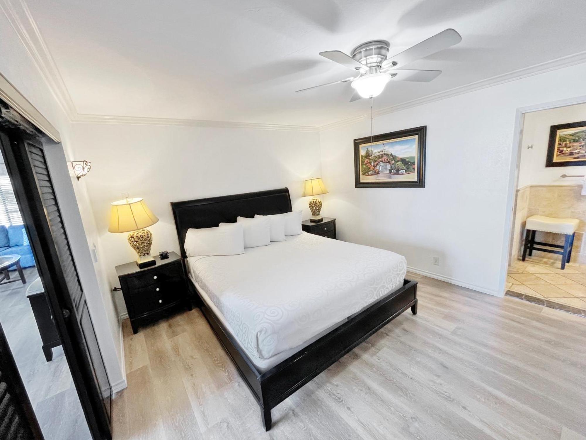 Catalina Courtyard Suites Avalon Esterno foto