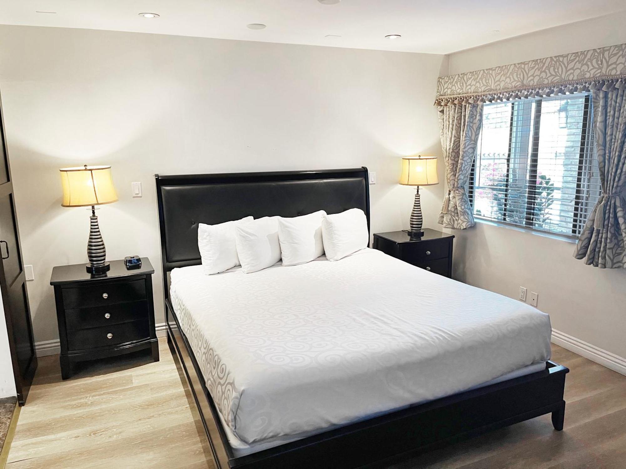 Catalina Courtyard Suites Avalon Esterno foto